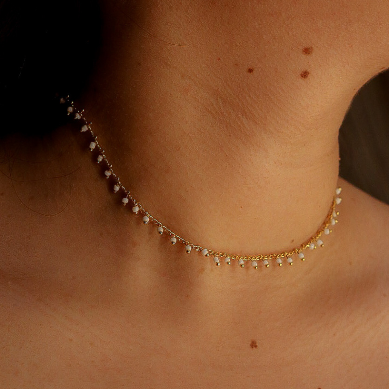 Choker White